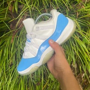 Jordan 11 Low “UNC” Size 7.5
